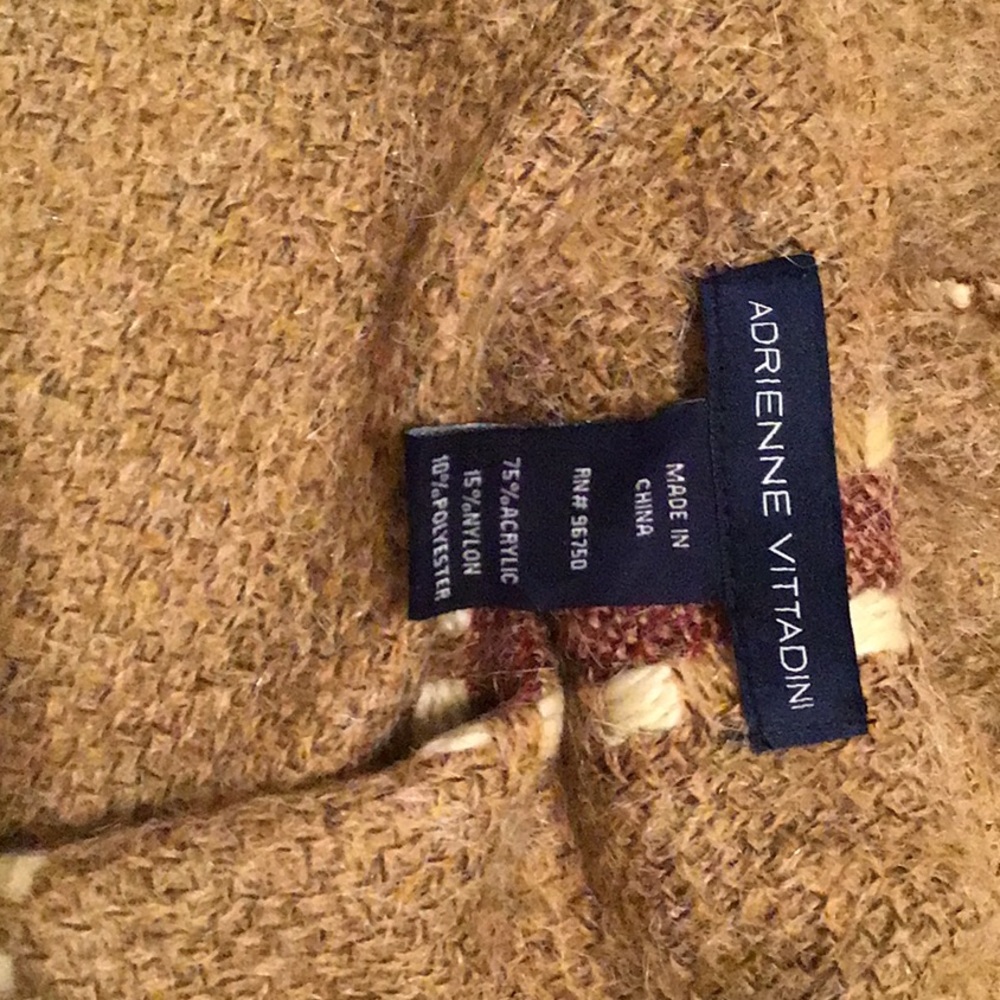 Ladies poncho - Picture 7 of 7